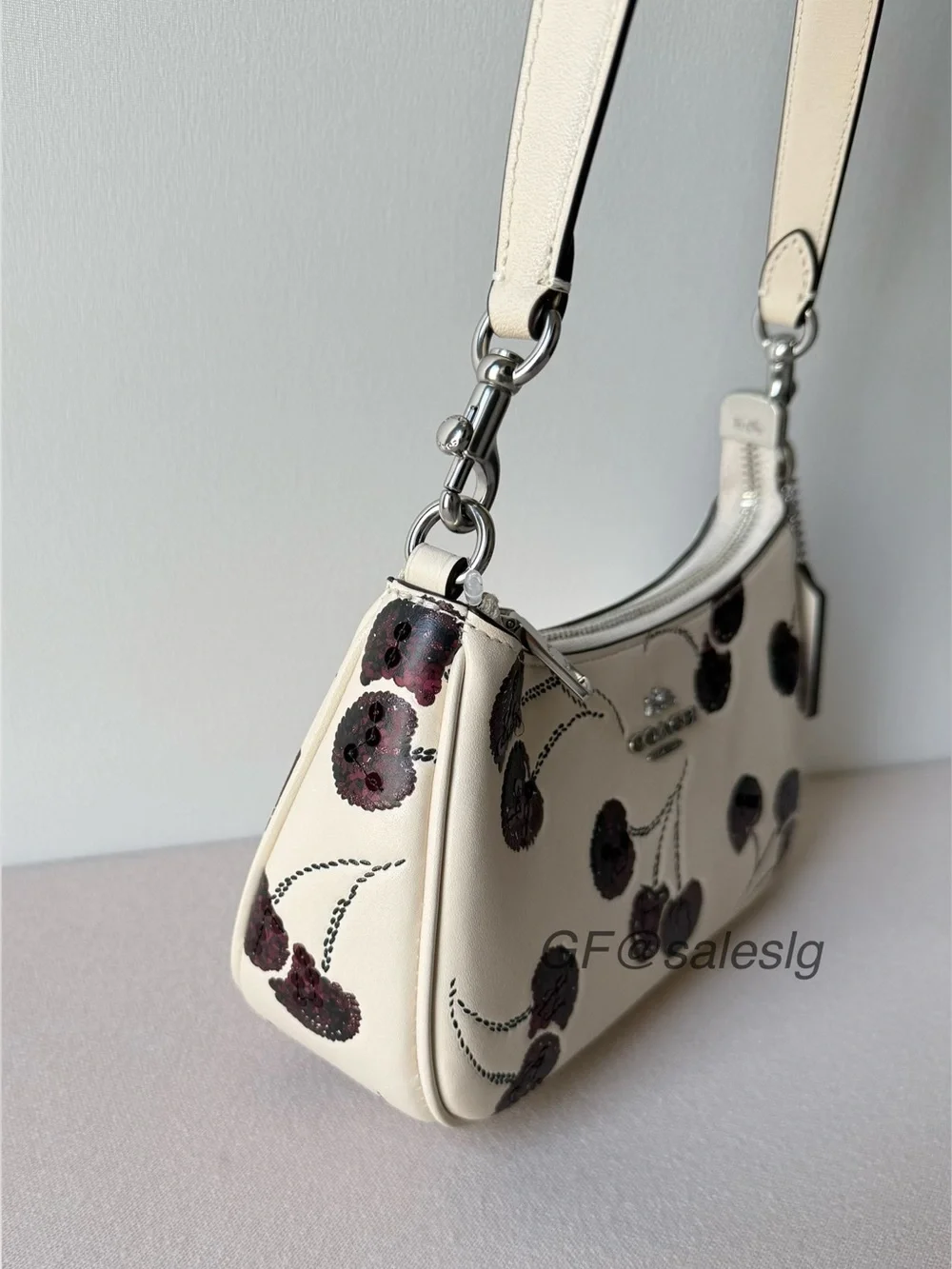 Coach Mini Teri Crossbody & Shoulder Bag Red Cherry Print Silver/chalk CCZ23 NWT